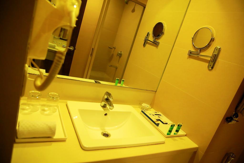 Best Western Jubilee Ridge Χιντεραμπάντ Εξωτερικό φωτογραφία